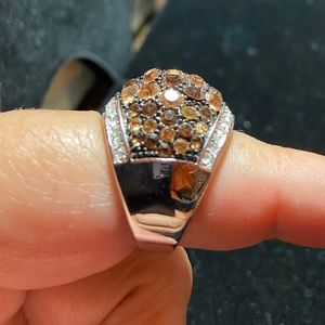 Lia Sophia ring size 9